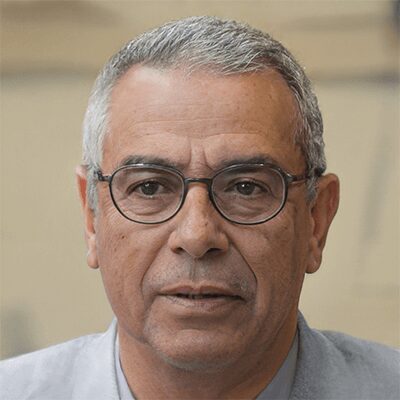 Roberto M.
